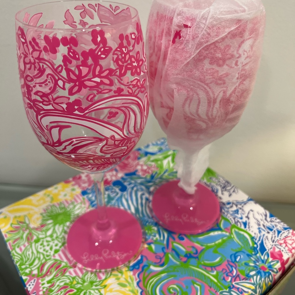 NWT Lilly Pulitzer Wine Glass Gift Set